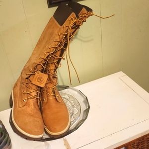 Women's Premium Waterproof Boots size 9